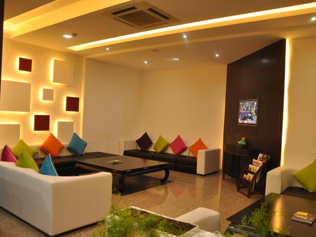 Johny International Hotel มัสกัต ภายนอก รูปภาพ